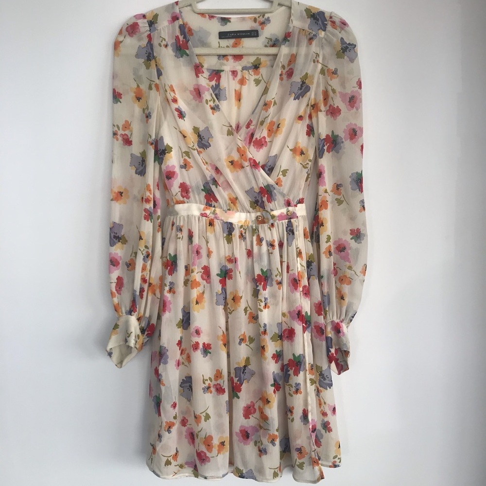 Zara Floral wrap dress XS